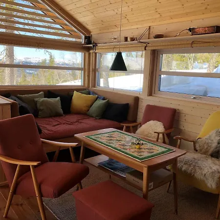 Skarehaug - Koselig Med 3 Soverom Tatil Evi *